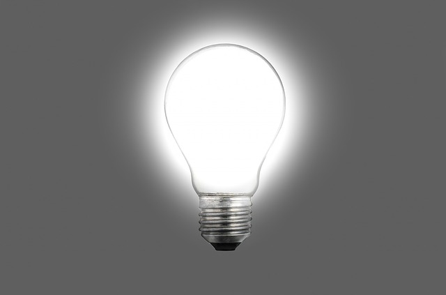 Žárovka led bílá teplá 10w